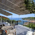 Marina's House * Gaios